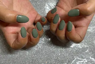 ネイル VIERU 🌈🎀💖のネイルデザイン