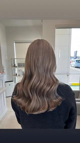 ロング カラー 上尾/ママ美容師🫧 𝐌𝐞𝐢のヘアスタイル
