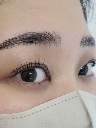 マツエク・マツパ アイブロウ Crescent Eye Yuiのマツエク・マツパデザイン