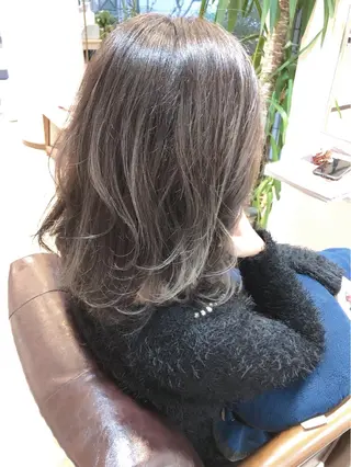 ミディアム カラー 【垢抜け大人髪】 TIARA西山のヘアスタイル