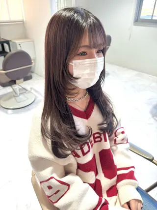 ロング 小谷野 真優のヘアスタイル