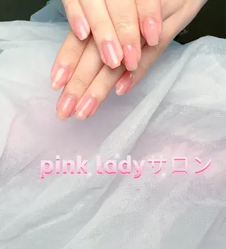 ネイル pink ladyサロン所属・べ にのネイルデザイン