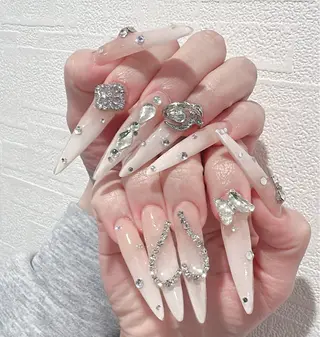 ネイル D-BEAUTY Nailsalonのネイルデザイン