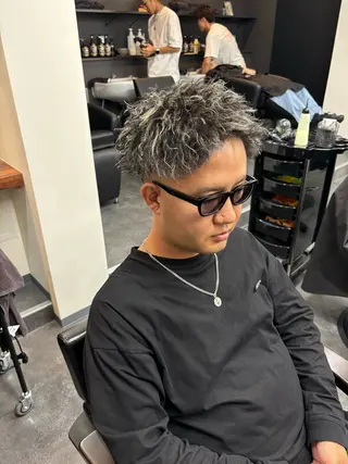 カラー パーマ メンズ スパイキーパーマ 柏NO1 藤本葉のヘアスタイル