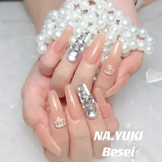 ネイル 🌷 Mooning 🌷のネイルデザイン