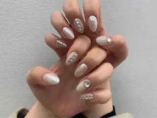 ネイル 河内 大慎のヘアスタイル