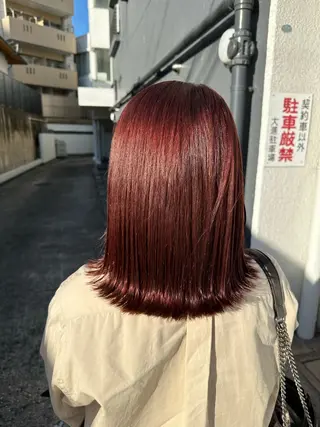 ミディアム カラー 奧村 真奈のヘアスタイル