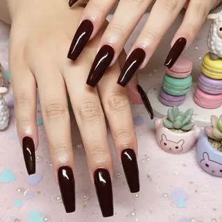 ネイル 24時間営業 UNABOMBAのネイルデザイン