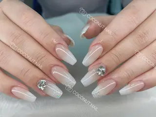 ネイル 神田 ココナッツのネイルデザイン
