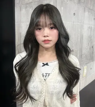 ロング amy .のヘアスタイル