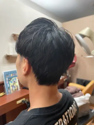 ショート メンズ ルキ🌈ブリーチカラ ー&メンズパーマ🦄のヘアスタイル