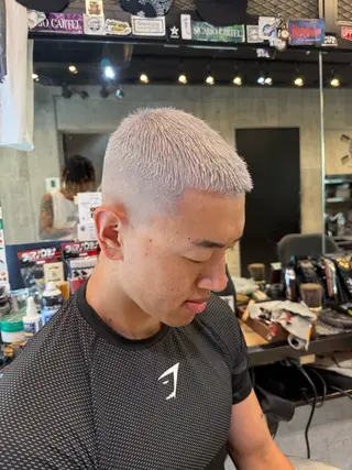 ショート カラー メンズ BINGO HAIR WORKS 【ビンゴヘアワークス】所属・🎱メンズフェード 特化HYOGA🎱のヘアスタイル