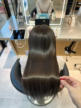 ロング ✨髪質改善特化✨副 店長椎葉信乃介のヘアスタイル