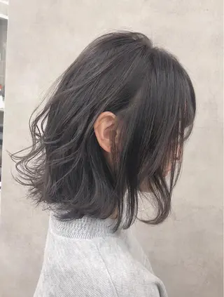 ミディアム カラー ヘアアレンジ 柔らかbeige モトキのヘアスタイル