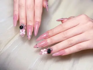 ネイル Lumina _MIO研修のネイルデザイン