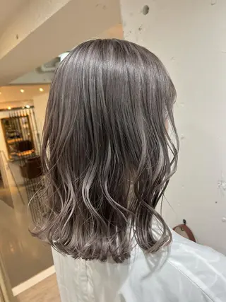 セミロング カラー カラーが上手い 辻悠月のヘアスタイル