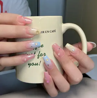 ネイル Queens 榊 まおのネイルデザイン