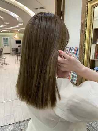 カラー sol yumeのヘアスタイル