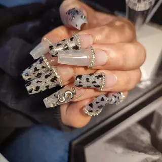 ネイル RUNWAY 　　の眉毛・アイブロウイメージ