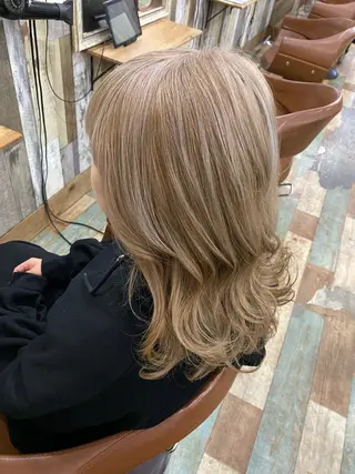 ロング ヤマシタ ミサキのヘアスタイル