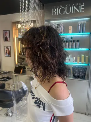 ミディアム カラー ジャンクロードビギン 下北沢店所属・RUNA/ バレイヤージュカラーのヘアスタイル