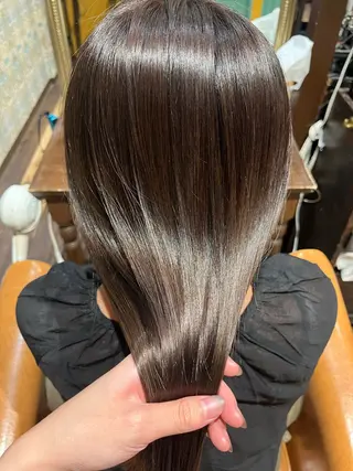 ロング rotika by Doll hair所属・RYOKA/ 透明感カラー/韓国風のヘアスタイル