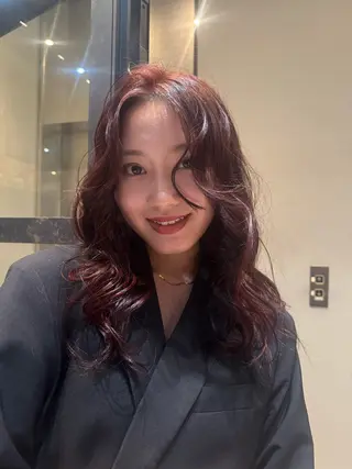 ロング カラー newi remi🖤のヘアスタイル