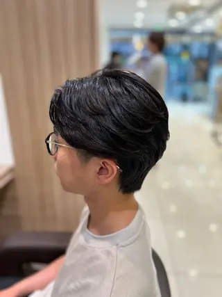 ショート パーマ メンズ ハイトーン× デザイン　Runoのヘアスタイル