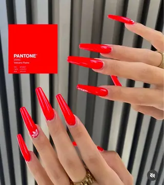 ネイル GO TODAY シェアサロン 渋谷Amiu店所属・渋谷ネイル🎀 y2k/海外ネイルのネイルデザイン