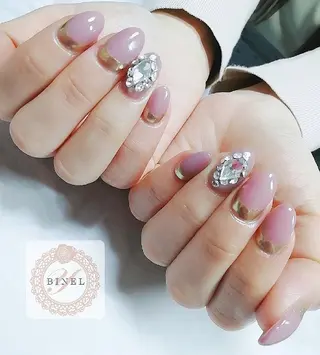 ネイル Nail Salon Y.BINELのネイルデザイン