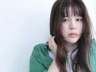 ロング カラー Maison所属・KAORI カオリのヘアスタイル