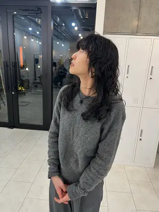 セミロング パーマ NOUN所属・eri kinjoのヘアスタイル