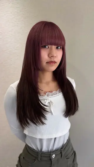 セミロング カラー そうや🐺ブリーチ/ デザインカラーのヘアスタイル