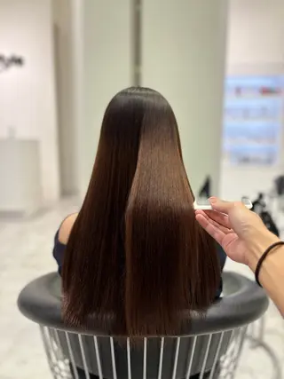 ロング TopStyleSHIZUOKA所属・村尾咲季斗 髪質改善/縮毛矯正のヘアスタイル