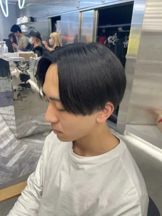 ショート パーマ メンズ カラーモデル⚡️ REONのヘアスタイル