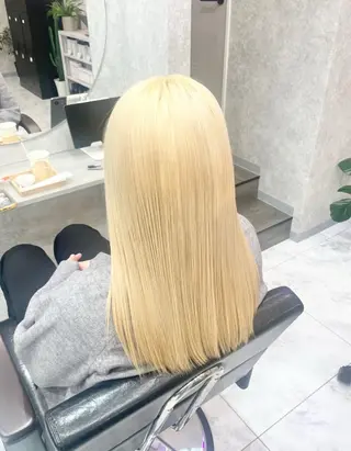 セミロング 🦋ハイトーン🦋 石山 希理🦋のヘアスタイル