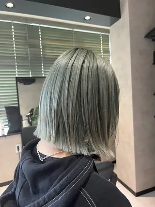 ミディアム カラー room肥後橋所属・room ヨネヤマのヘアスタイル