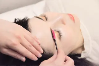 アイブロウ トータルビューティサロンQueenトータルメンズエステking熱海店所属・Queen・ king熱海店のマツエク・マツパデザイン