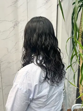 ロング ﾏｽﾀﾞ ｱｲﾘのヘアスタイル