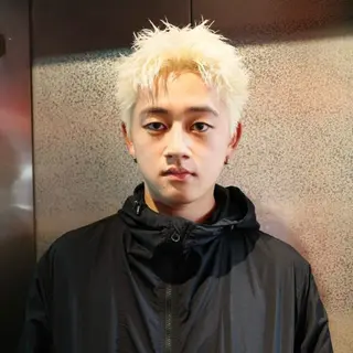 ショート カラー メンズ ハイトーン/パーマ/ メンズ / 櫻本🌐のヘアスタイル