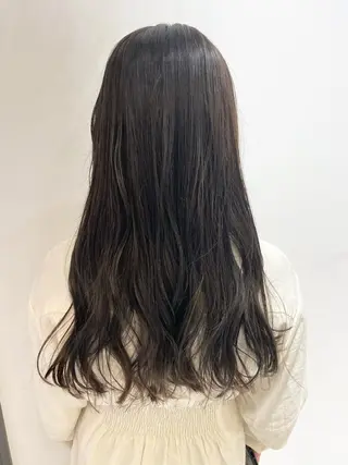 ロング カラー 🐺ウルフ/レイヤー 似合わせ‎🤍沙羅のヘアスタイル