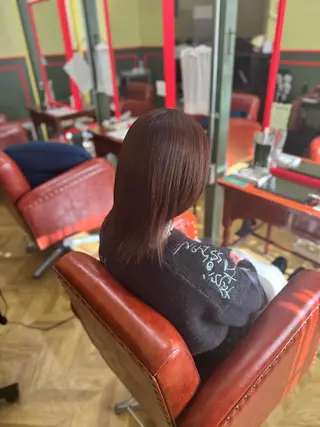 ミディアム カラー cureK所属・米倉 麻衣のヘアスタイル