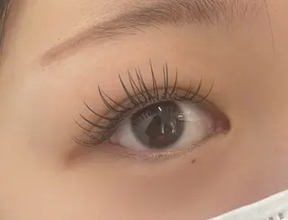 マツエク・マツパ Reveil  Elegance所属・秋田 美穂のマツエク・マツパデザイン