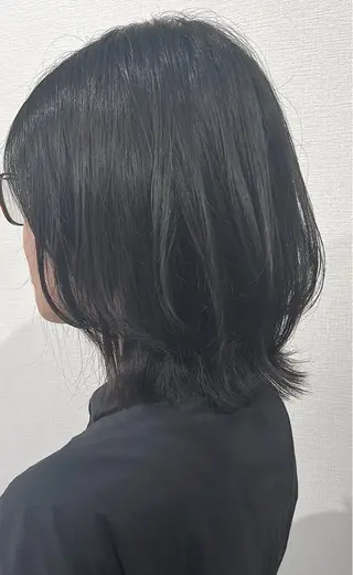 ミディアム 切っぱなし💇‍♀️ イヤリング🎨龍之介のヘアスタイル