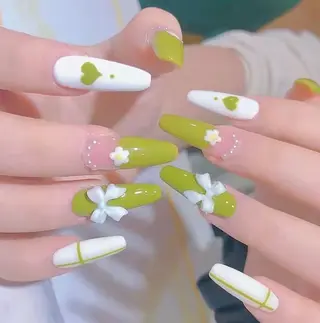 ネイル D-BEAUTY Nailsalonのネイルデザイン