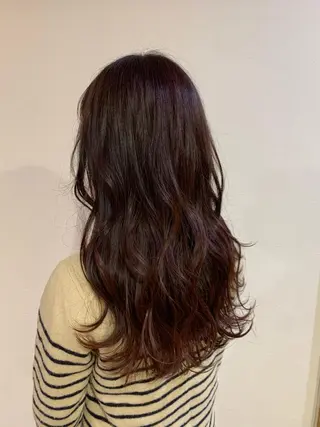 ロング 山中 かりんのヘアスタイル