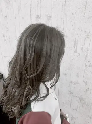 カラー ブリーチ毛に縮毛矯正 ✨カラー✨山田 正幸のヘアスタイル