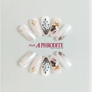 ネイル Nail  Aphroditeのネイルデザイン