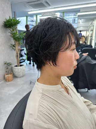 ショート パーマ 似合わせスタイル 岡田勇哉のヘアスタイル