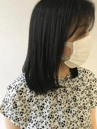 ミディアム 沢田 瞳のヘアスタイル